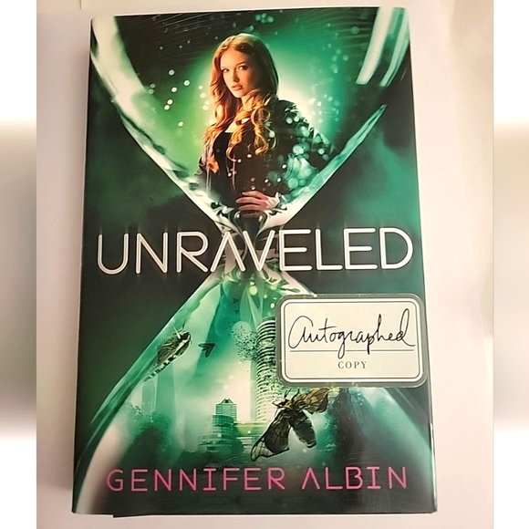 Unrivaled Gennifer Albin Autographed Hardcover Crewel World Series Book Three - Picture 1 of 4